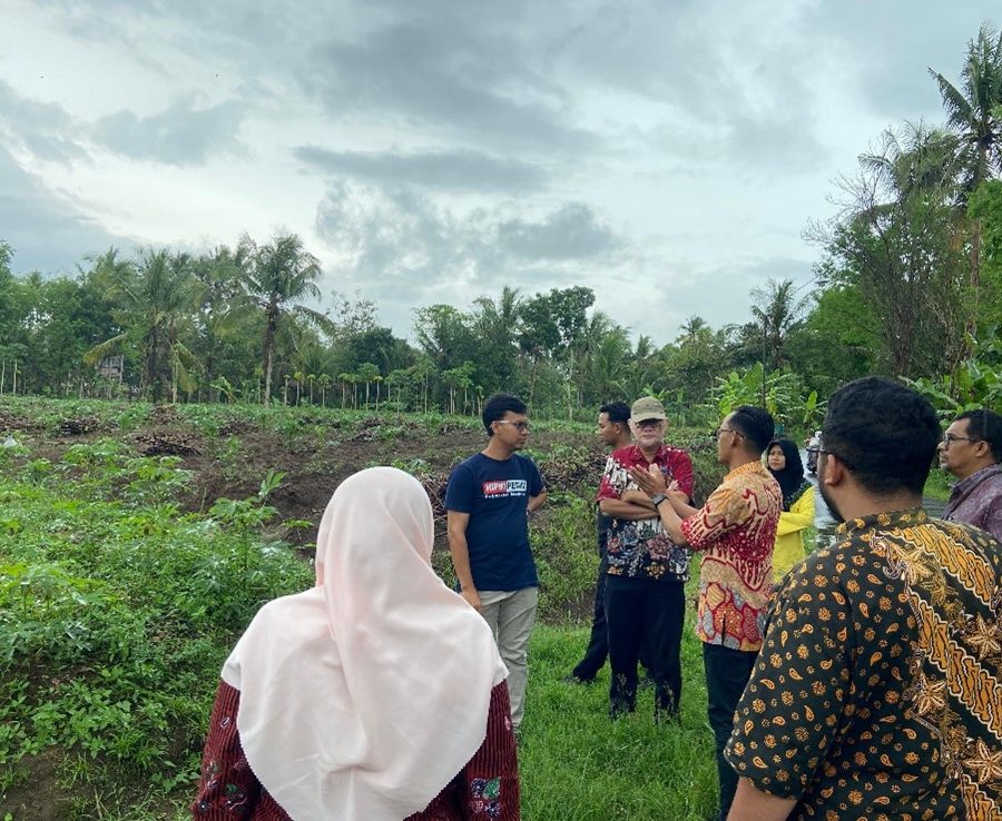 UNIMMA Berdayakan Desa Wringinputih untuk Memanfaatkan Limbah Pertanian