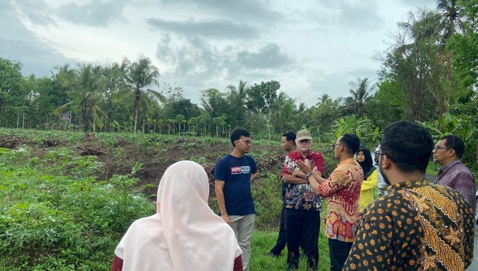 UNIMMA Berdayakan Desa Wringinputih untuk Memanfaatkan Limbah Pertanian
